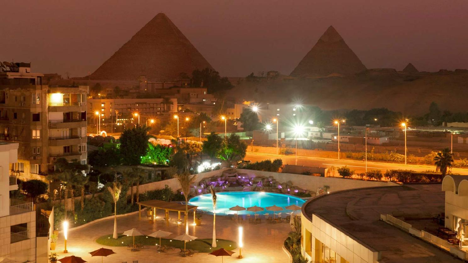 Le Meridien Pyramids Hotel & Spa Giza Exterior photo